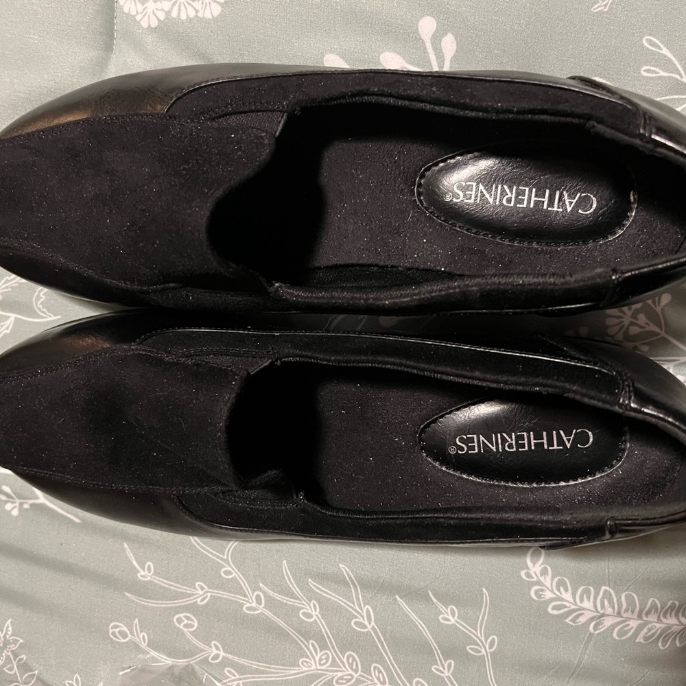 Catherines Women's Classic Black Loafers